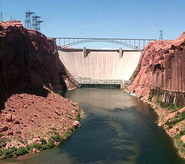 Glen Canyon Dam from CO River